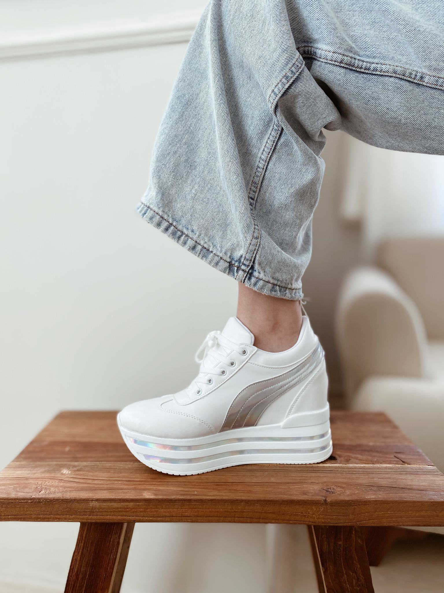 Papucsan Lina Gizli Topuk Beyaz Hologram Kadın Spor Ayakkabı